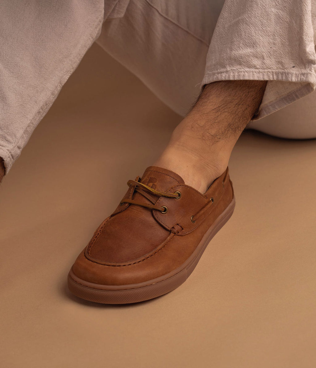 Chaussure bateau barefoot Ezio cognac